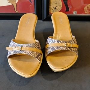 Tan and pink platform sandels Euro 37